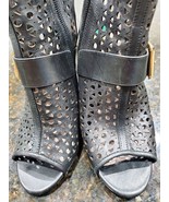 Vince Camuto Kaleen Black Leather Peep Toe High Heeled Sandals Size US 5.5 - £22.18 GBP