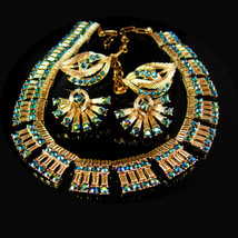 Stunning Coro Necklace TWO pair of matching earrings Brilliant peacock color  - £138.26 GBP