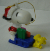 Peanuts Snoopy Santa On Sled Christmas Ornament Vintage With Presents Bi... - £7.76 GBP