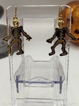 Vtg Dangle Black And Gold Tone Skeleton Hook Earrings - £6.99 GBP