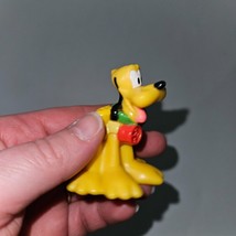 Camping Disney Pluto 2&quot; Toy Mickey&#39;s Camper Replacement Figure Mattel 2009 - £7.74 GBP