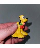 Camping Disney Pluto 2&quot; Toy Mickey&#39;s Camper Replacement Figure Mattel 2009 - £7.74 GBP