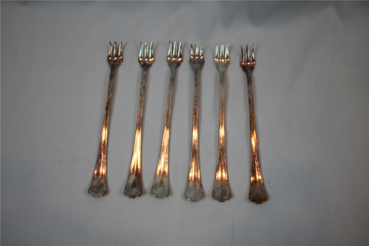 6 Cocktail Forks R.O. CO A-1 Silverplated Monogrammed "W" International Silver C - $18.99