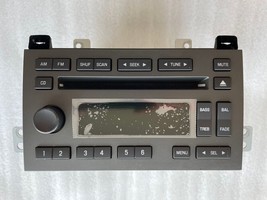Lincoln Town Car single CD radio. OEM factory stereo. 2005-2009. Reman - £40.67 GBP