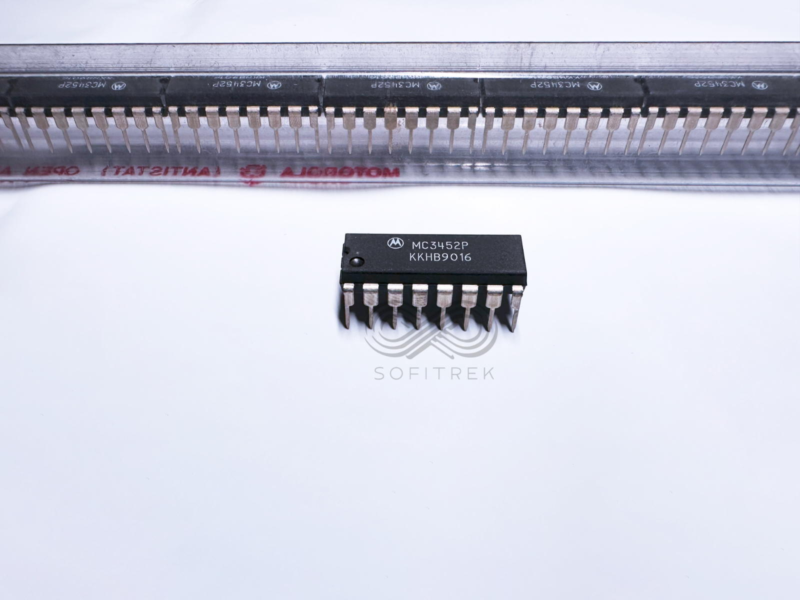 2PCS MC3452P MOTOROLA Quad Line Receiver Open-Collector 3-State TTL DIP-... - $4.85