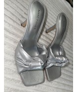 Marc Fisher MULES DALIOT Heeled Sandal SILVER SZ 8.5 NEW - €76,28 EUR Marc Fisher MULES DALIOT Heeled Sandal SILVER SZ 8.5 NEW - €76,28 EUR