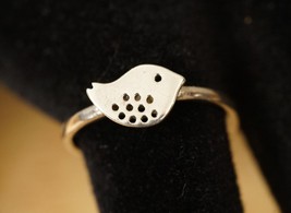 Artisan Jewelry 925 Sterling Silver Ring Tiny Bird Baby Chick Peep Ring ... - £15.72 GBP