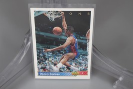 Dennis Rodman 1992-93 Upper Deck Card #242 Pistons NBA HOF - £0.77 GBP
