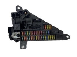 2006 BMW 530I Xi 3.0L Rear Trunk Fuse Box Power Distribution Module OEM - €42,48 EUR 2006 BMW 530I Xi 3.0L Rear Trunk Fuse Box Power Distribution Module OEM - €42,48 EUR