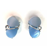 Vtg Two Tone Blue Thermoset Style Clip On Earrings - £11.20 GBP