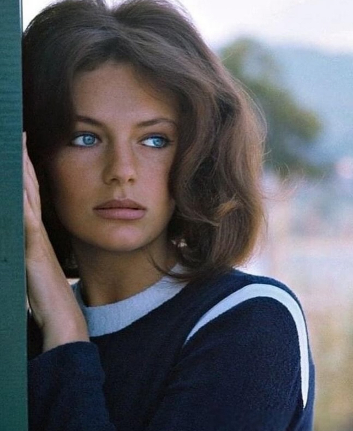 JACQUELINE BISSET 4x6 PHOTO - $2.55