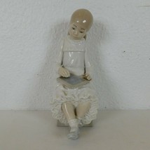 NAO by Lladro Seated Girl with Slate Tablet Chalkboard Figurine Retired #117 EUC - £38.53 GBP