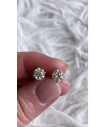 Authenticity Guarantee

4.00 Cts TOTAL E/F VS Clarity 14K White Gold Ear... - €3.039,51 EUR