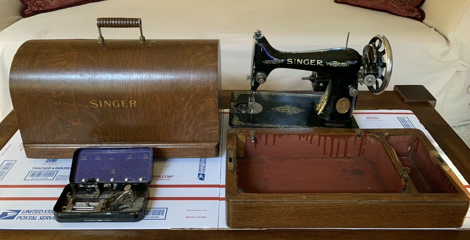 Vintage Singer Portable Sewing Machine w/ Wooden Case, pedal and