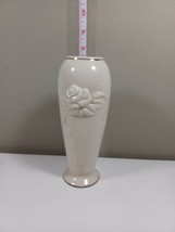 Lenox Rose Blossom Bud Vase Nice White Color With Gold Trim Collectable Vase - £10.28 GBP