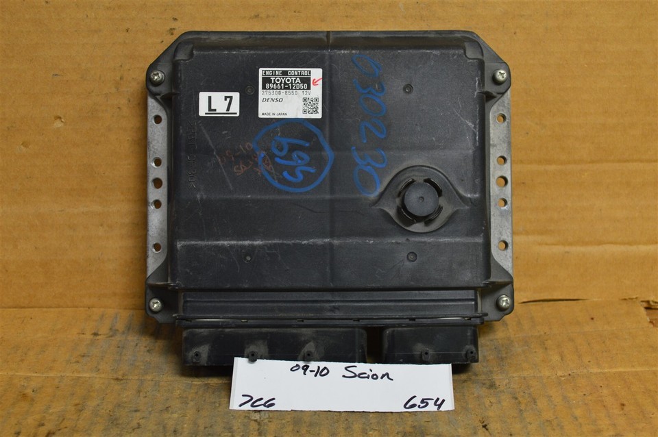 2010 Scion XB Engine Control Unit ECU 8966112D50 Module 654-7c6 - $17.63