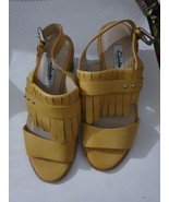 Clarks narrative womens Yellow sandals size 3 mid Heel - £22.43 GBP