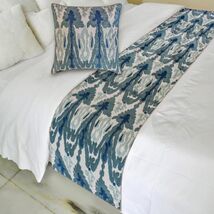 The HomeCentric Cotton Blue Decorative Bed Runner and Pillow Cover - Blu... - €62,29 EUR+
