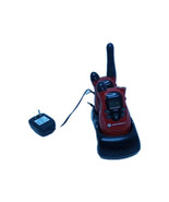 Motorola T5700 Talkabout 2 Way Radio Set Of 2  w/ Charger No Batteries - $232.76 MXN