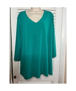 Susan Graver Liquid Knit  Modern Essentials green v neck knit top 2XP Em... - €15,80 EUR