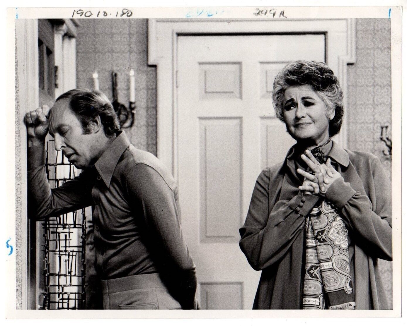 *MAUDE (1979) Vintage Original TV Sitcom 7x9 With Beatrice Arthur &amp; Conr... - $35.00