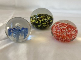 set of 3 Vintage 3 Fiori Murano Italy Glass Paperweight - presse papier - £79.12 GBP
