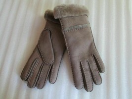 UGG Gloves Slim Tech Shearling Water Resistant Stormy Grey Medium New $155 - £90.79 GBP