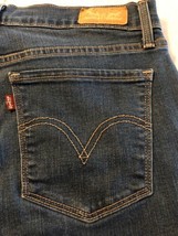 Levi&#39;s Women&#39;s Jeans 515 Boot Cut Stretch Blue Jeans Size 8 - $28.71