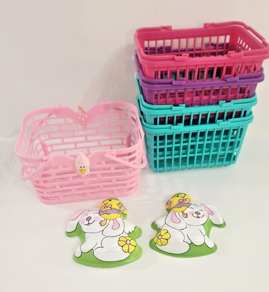 Vintage Small Plastic Easter Baskets Plastic Cake Topper Molds Lot of 7 ... - $12.99