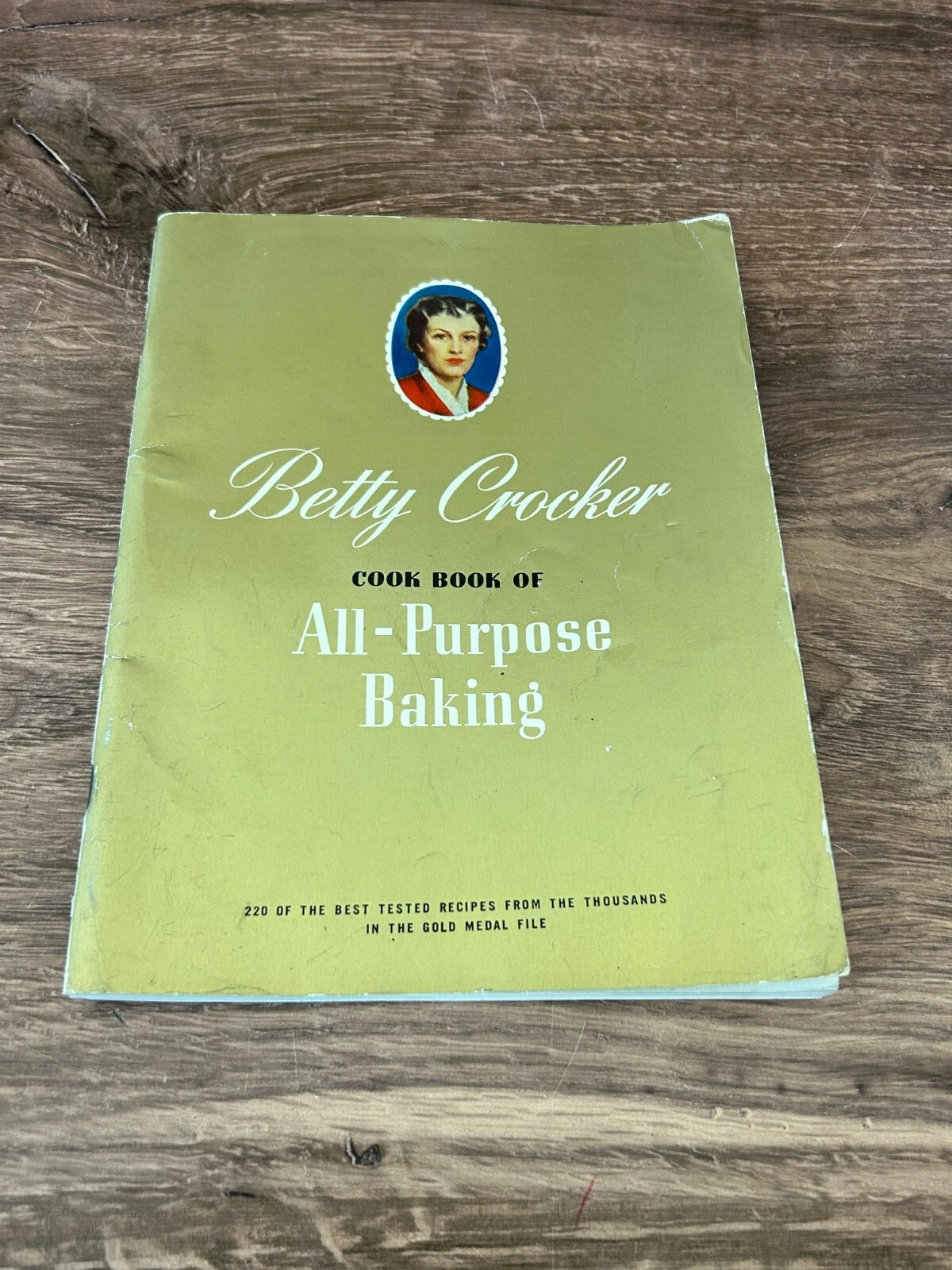 Betty Crocker Cook Book of All-Purpose Baking - $285.08 MXN