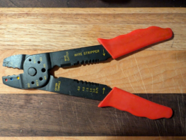 Vintage Multi-Function Wire Stripper – Sturdy and Dependable - $4.94