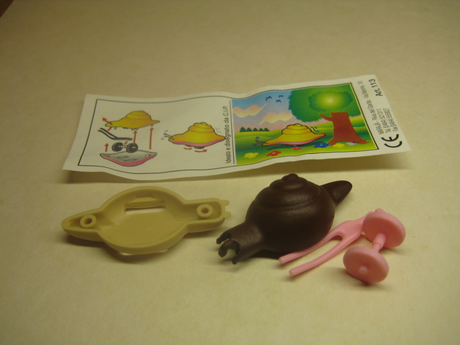 Maraja - Art 113 Snail (Darkbrown) + paper - Surprise egg - $1.50
