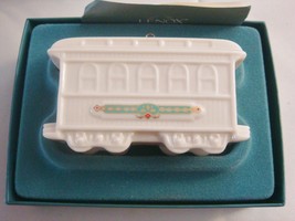Lenox Yuletide Express Collection, Passenger Car, NIB with tag. 3 1/2&quot; ivory - £27.69 GBP