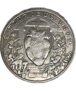 Medalla de fantasía única con corazón anatómico - Ars Naturae Imitatio Est - $18.66 CAD