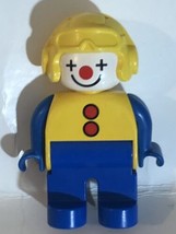 Lego Duplo Figure Clown With Yellow Helmet - £3.13 GBP