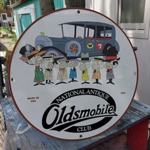 Vintage 1969 Oldsmobile National Antique Club Porcelain Gas &amp; Oil Pump Sign - £98.45 GBP