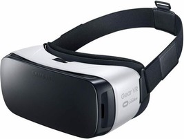 Samsung Gear VR Virtual Reality Headset (Missing Cable) - $23.75