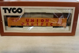 HO Scale Tyco, 40&#39; Gondola With Pipe Load, Union Pacific, Yellow, #2923 - £23.98 GBP