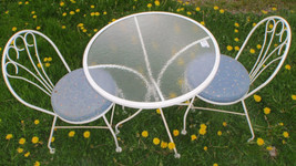 Glass Top Round Table w 2 Chairs - £46.86 GBP
