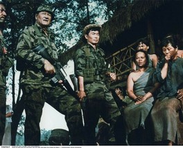 The Green Berets John Wayne George Takei in Vietnamese village 8x10 photo - £7.66 GBP