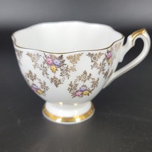 VTG Fine Bone China England Teacup  1950s Fluted Gold Chintz Wreath Replacement - £8.17 GBP