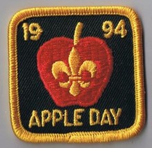 Scouts Canada Patch Apple Day 1994 - $3.95