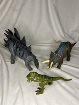 Mattel Jurassic World Park Stegosaurus Sound Strike Triceratops Dinosaur... - $24.75
