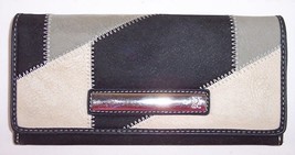 Pre-Owned NY&amp;C New York &amp; Company Ladies Patchwork Bi-Fold Wallet - £12.53 GBP