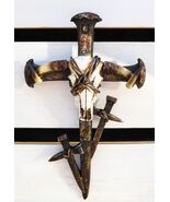 Rustic Western Barbed Wires Cow Skull With 3 Spike Nails Crosses Wall Cross - $510.87 MXN