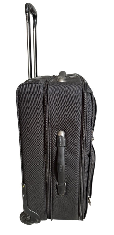 22” TUMI Alpha G4 Carry-On Bag Suitcase Luggage Garment Black Nylon 22034D4 VGUC Item image 4