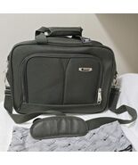 Delsey Laptop Computer Messenger / Storage Bag Lightweight GREEN 16 X 12... - $59.73 CAD