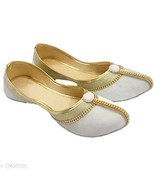 Punjabi women jutis mojaris Indian Free shipping Chappal Sandal Ethnic S... - $406.17 MXN