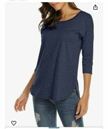 Ladies Navy top Size SM - $8.23 CAD