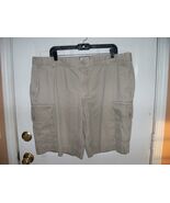 IZOD Chino Khaki Plain Front Shorts 100% Cotton Twill Size 42 Men&#39;s EUC - $431.81 MXN